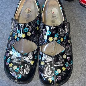 Floral Butterfly Women's Shoes
